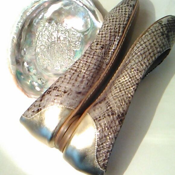 Saks Fifth Avenue Snake Embossed Flats - Picture 4 of 12